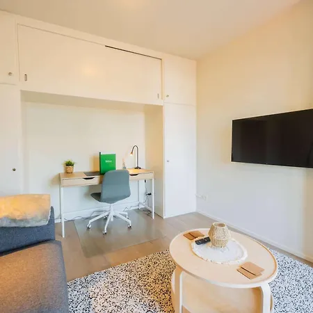 Lägenhet Smart 50m2 One Bedroom - Vw140c